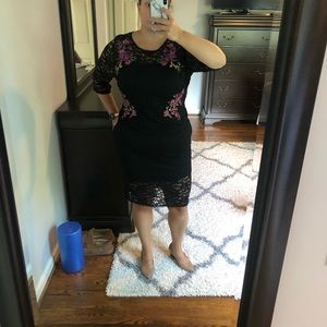 Beautiful NWT lace overlay dress XL